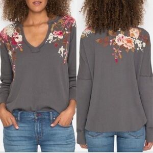 Johnny Was Los Angeles Chrys Thermal
Embroidered Top Shirt Gray - Large